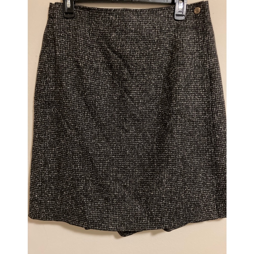 Doncaster Black and White Tweed Skirt short